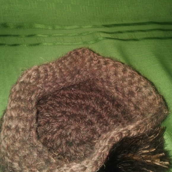 Vintage Woman's Wool Hat - Picture 6 of 6
